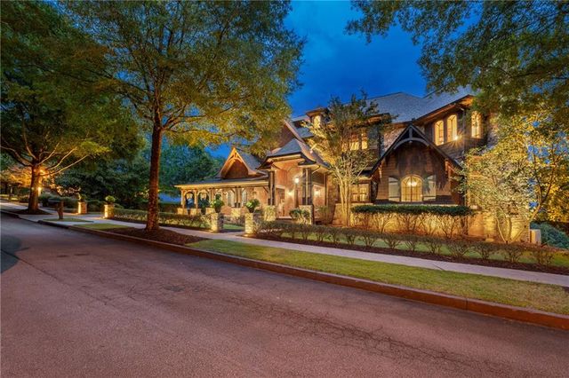 6407 Grand Marina Circle, Gainesville, GA 30506