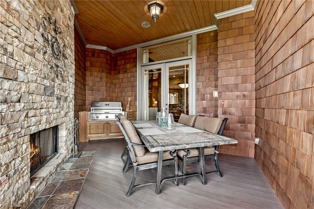 6407 Grand Marina Circle, Gainesville, GA 30506