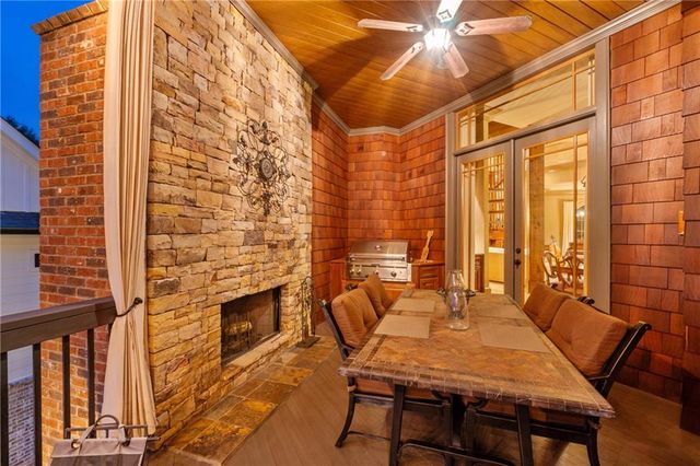 6407 Grand Marina Circle, Gainesville, GA 30506