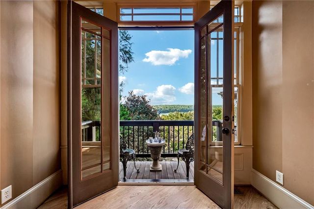 6407 Grand Marina Circle, Gainesville, GA 30506