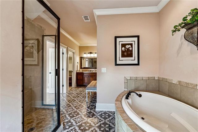 6407 Grand Marina Circle, Gainesville, GA 30506