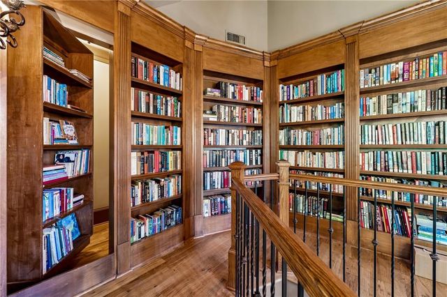 6407 Grand Marina Circle, Gainesville, GA 30506