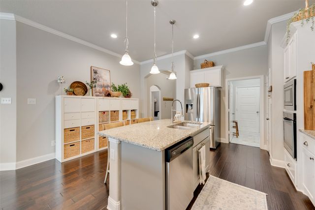 2805 Stoneleigh Drive, Mansfield, TX 76084