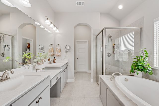 2805 Stoneleigh Drive, Mansfield, TX 76084