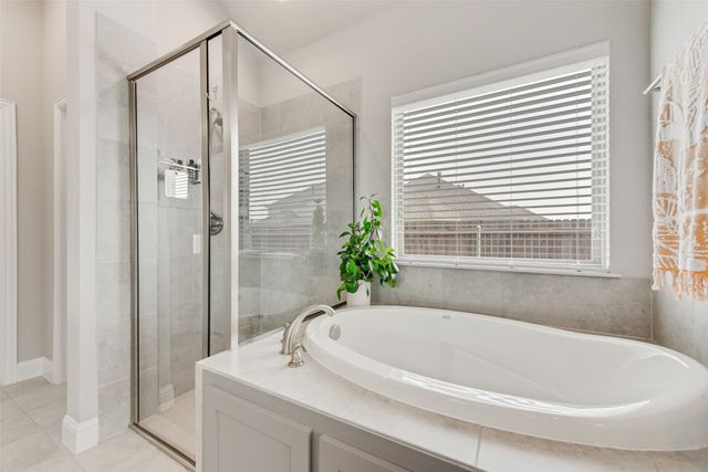 2805 Stoneleigh Drive, Mansfield, TX 76084