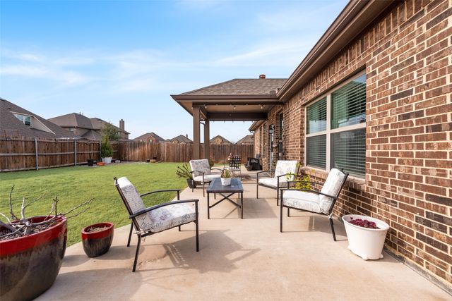 2805 Stoneleigh Drive, Mansfield, TX 76084