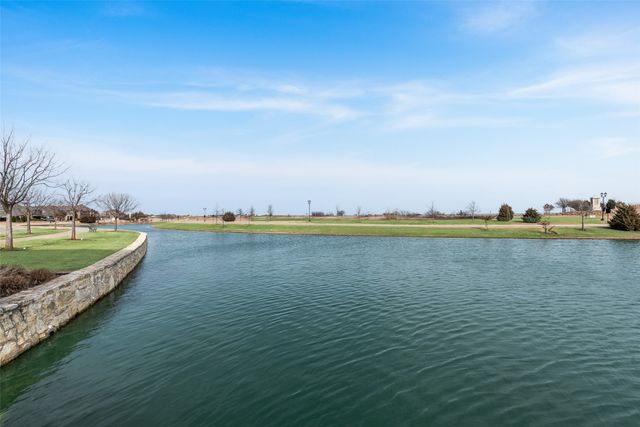 2805 Stoneleigh Drive, Mansfield, TX 76084