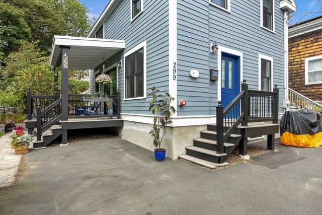 299 Columbia 299, Cambridge, MA 02139