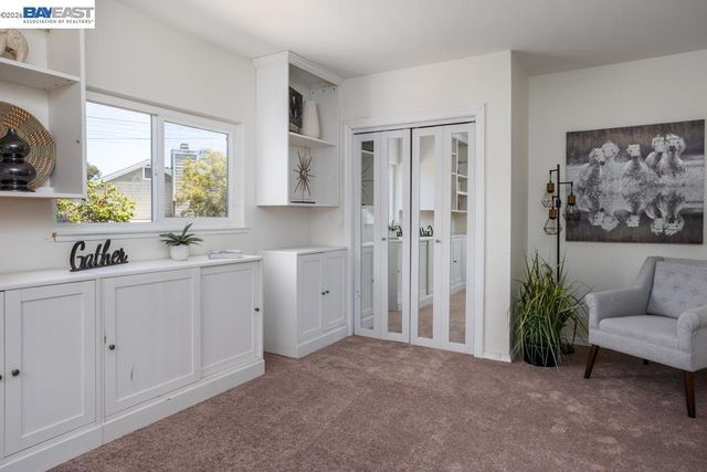 3354 D St, Hayward, CA 94541