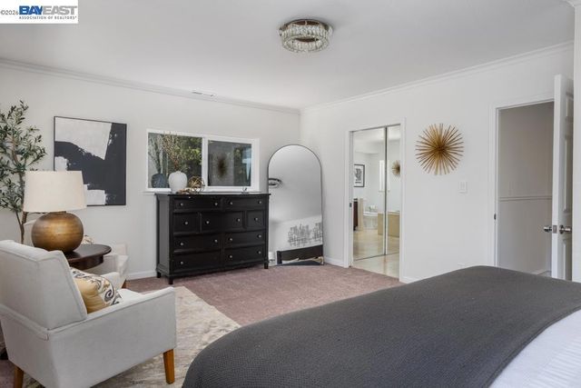 3354 D St, Hayward, CA 94541