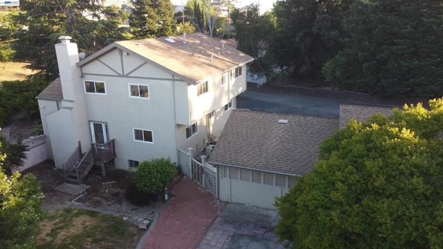 3354 D St, Hayward, CA 94541