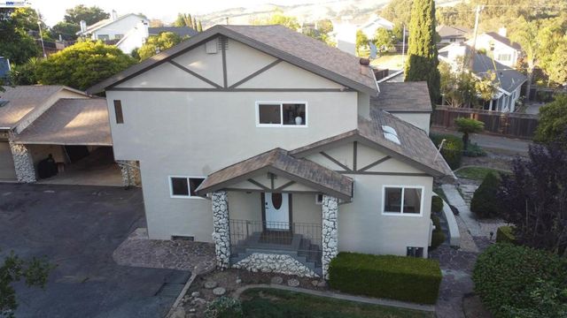 3354 D St, Hayward, CA 94541