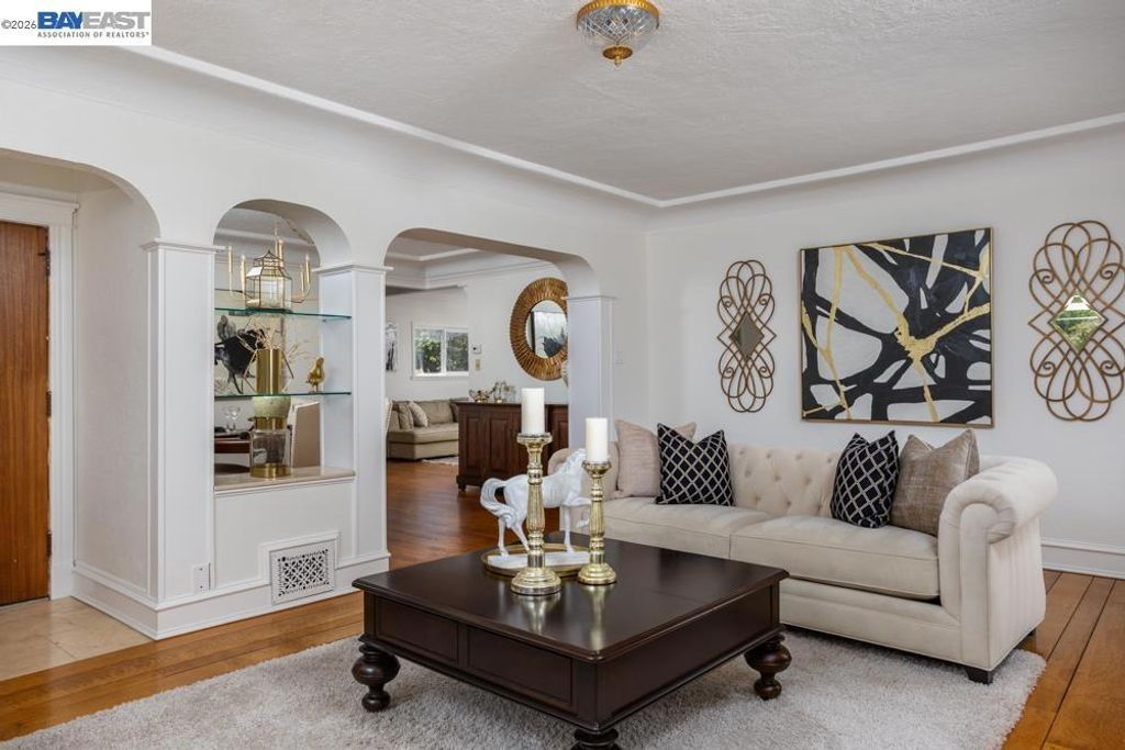 Image 15 of property listing at 3354 D St, Hayward, CA 94541