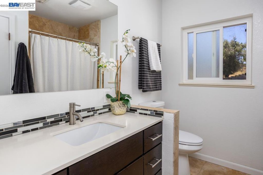 Image 20 of property listing at 3354 D St, Hayward, CA 94541