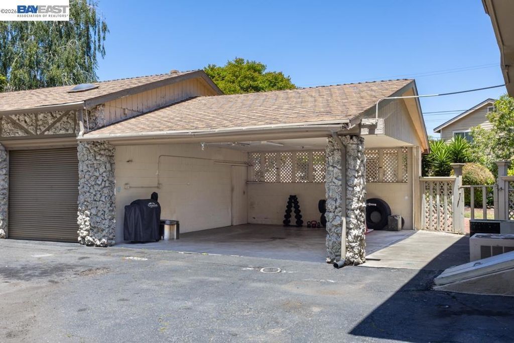 Image 29 of property listing at 3354 D St, Hayward, CA 94541