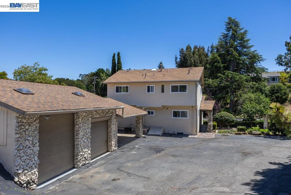 Image 30 of property listing at 3354 D St, Hayward, CA 94541