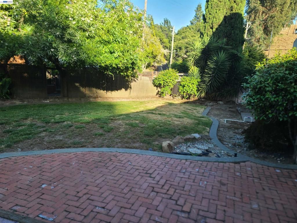 Image 40 of property listing at 3354 D St, Hayward, CA 94541