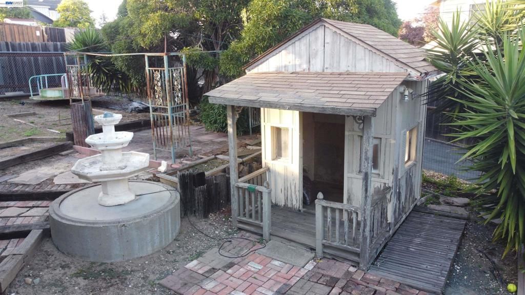 Image 59 of property listing at 3354 D St, Hayward, CA 94541