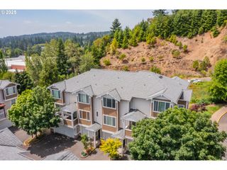 8800 Sw 147TH Ter 103, Beaverton, OR 97007