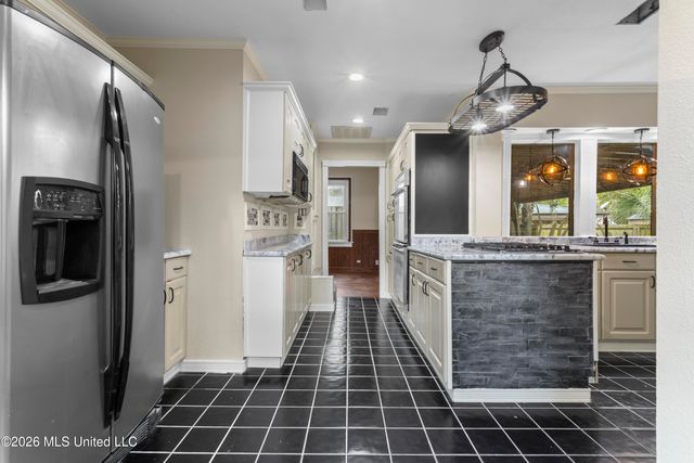 1090 Cherokee Street, Biloxi, MS 39530