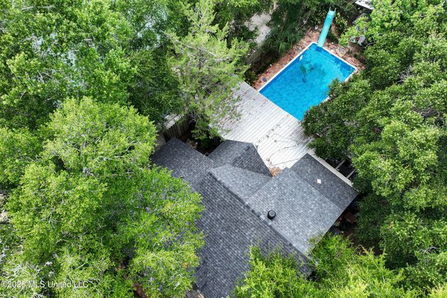 1090 Cherokee Street, Biloxi, MS 39530