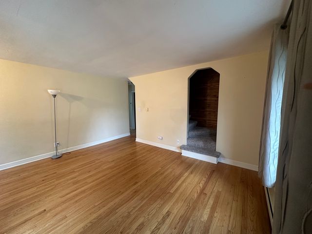 1015 N Fernandez Avenue, Arlington Heights, IL 60004