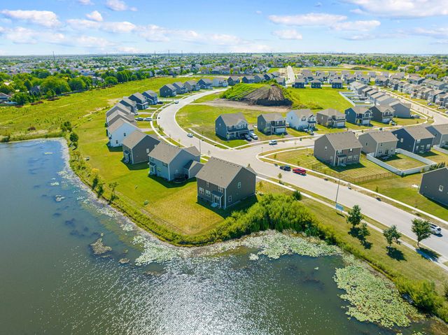 2042 Legacy Pointe Boulevard, Plainfield, IL 60586