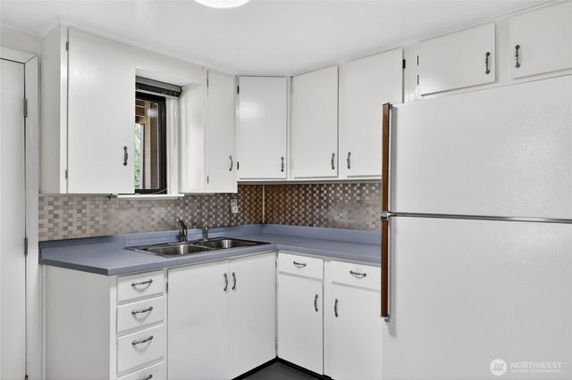17830 116th Avenue SE, Renton, WA 98058