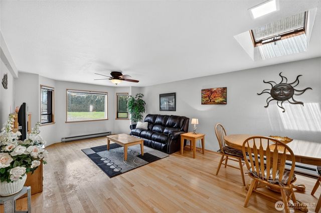 17830 116th Avenue SE, Renton, WA 98058