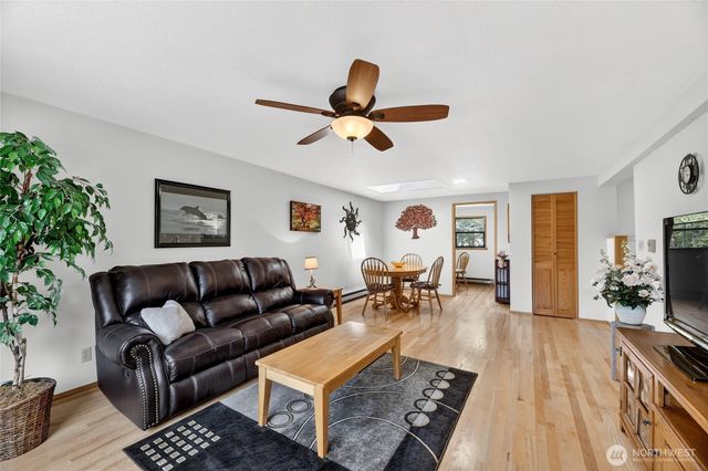 17830 116th Avenue SE, Renton, WA 98058