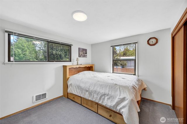 17830 116th Avenue SE, Renton, WA 98058