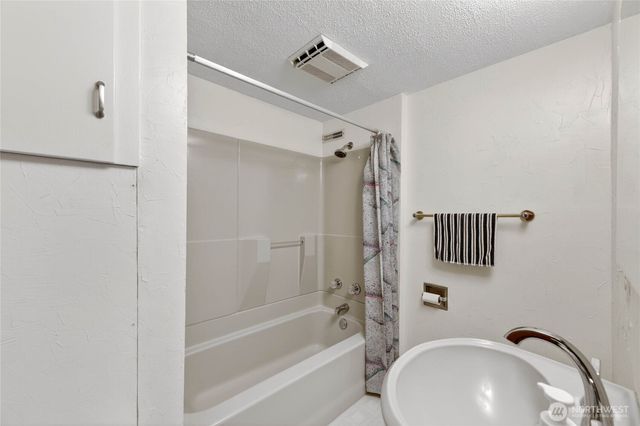 17830 116th Avenue SE, Renton, WA 98058