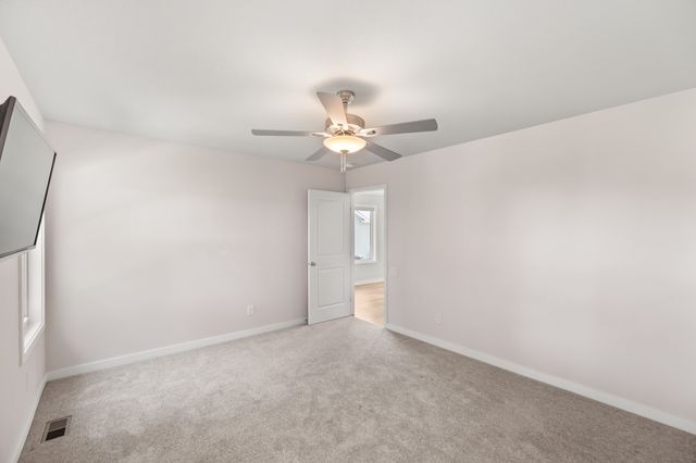 186 NE 56th Street, Pleasant Hill, IA 50327