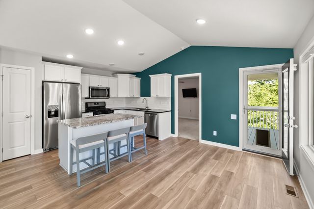 186 NE 56th Street, Pleasant Hill, IA 50327