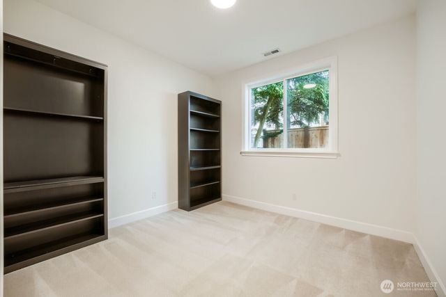 27419 237th Ave Avenue SE, Maple Valley, WA 98038