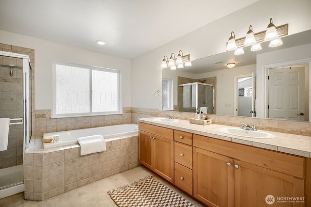 27419 237th Ave Avenue SE, Maple Valley, WA 98038