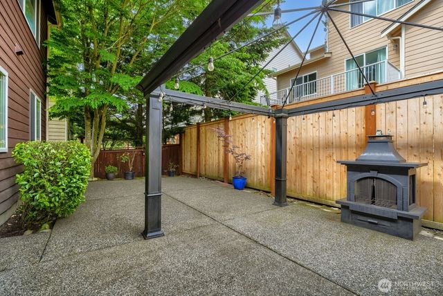 27419 237th Ave Avenue SE, Maple Valley, WA 98038