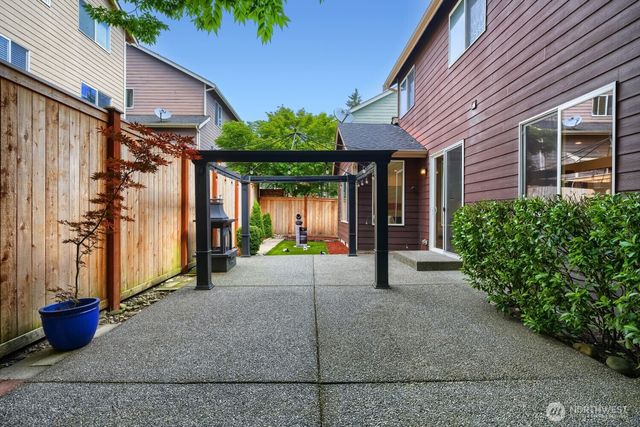 27419 237th Ave Avenue SE, Maple Valley, WA 98038