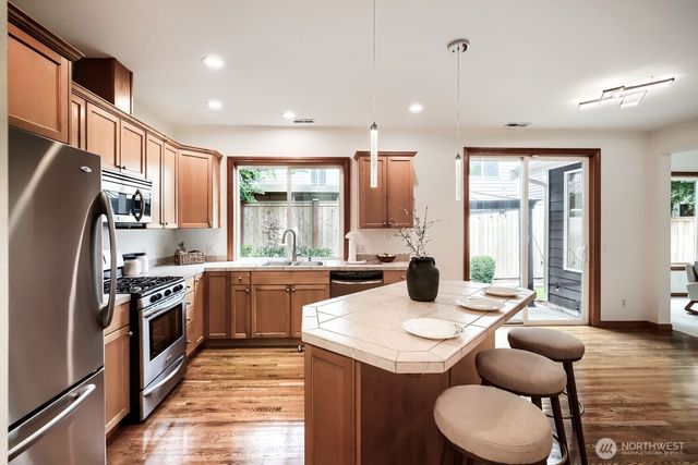 27419 237th Ave Avenue SE, Maple Valley, WA 98038