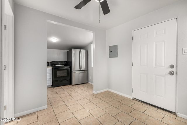 619 W CHIPMAN Road, Phoenix, AZ 85041