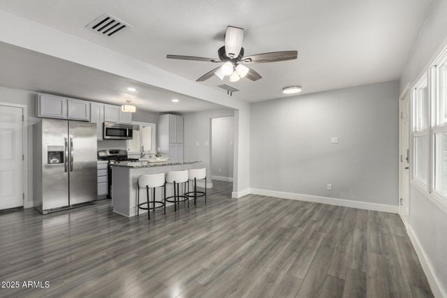 619 W CHIPMAN Road, Phoenix, AZ 85041