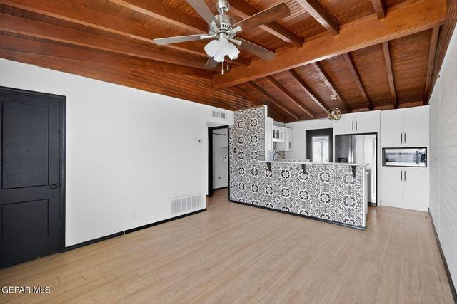 6203 TROWBRIDGE Drive, El Paso, TX 79905