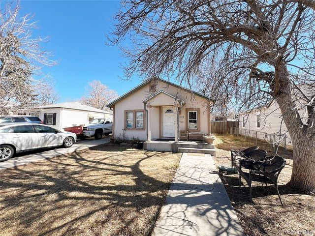 1922 Fulton St, Aurora, CO 80010