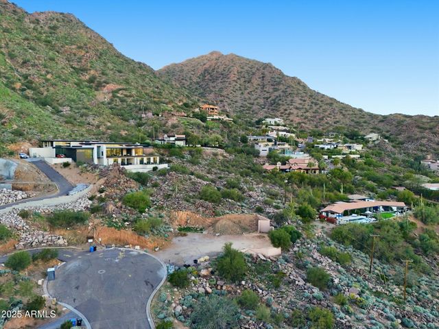 5240 N 61ST Street 3, Paradise Valley, AZ 85253