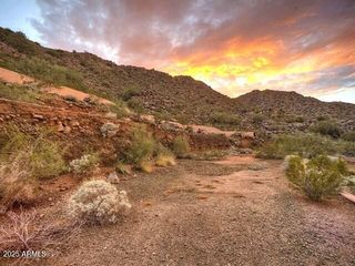 5240 N 61ST Street 3, Paradise Valley, AZ 85253