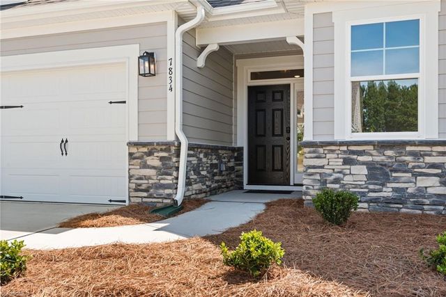 7834 Fairview Garden Trail, Clemmons, NC 27012