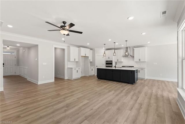 7834 Fairview Garden Trail, Clemmons, NC 27012