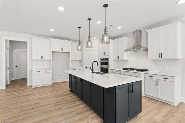 7834 Fairview Garden Trail, Clemmons, NC 27012