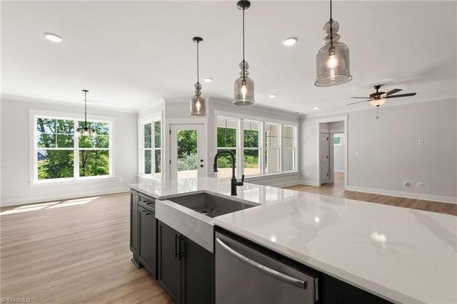 7834 Fairview Garden Trail, Clemmons, NC 27012