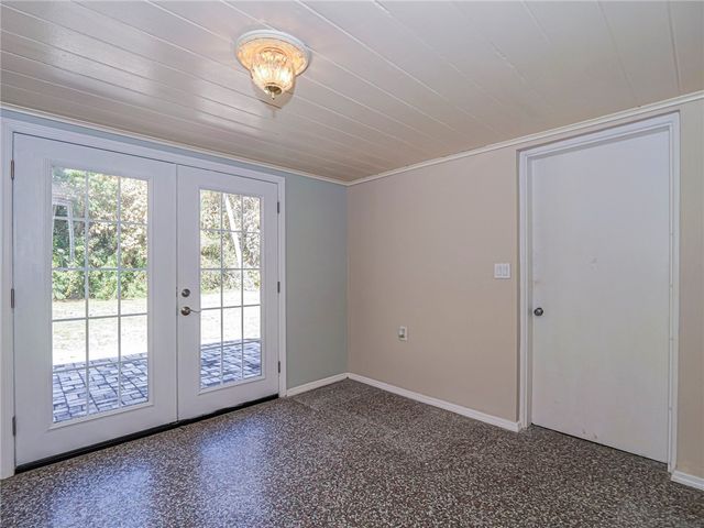 2049 50th Avenue, Vero Beach, FL 32966